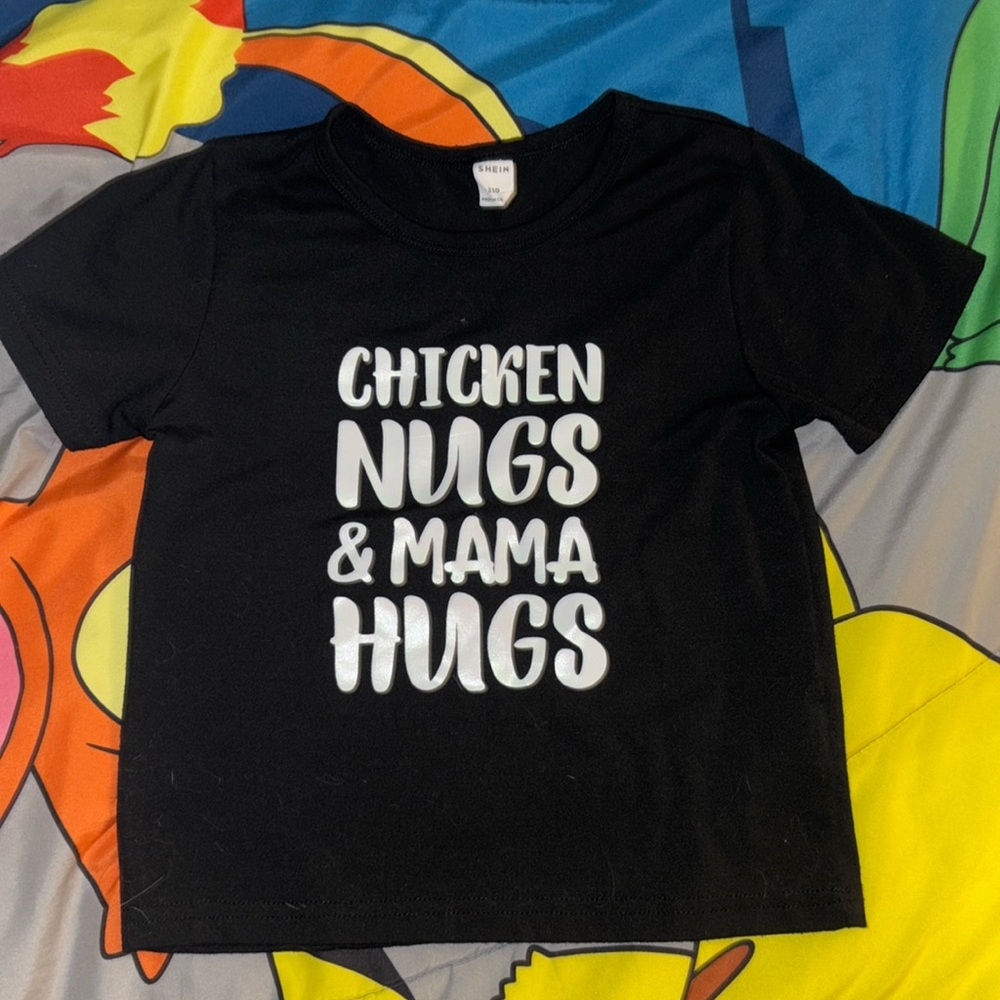 “Chicken nugs & mama hugs” T shirt